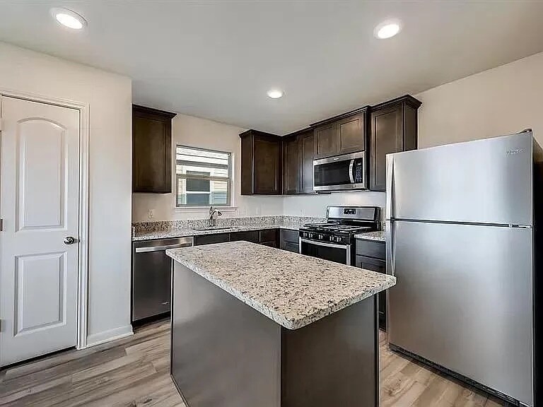 Building Photo - 13609 Musselshell Dr
