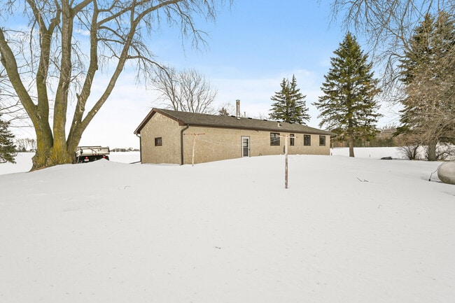 Building Photo - 9402 65th St NE