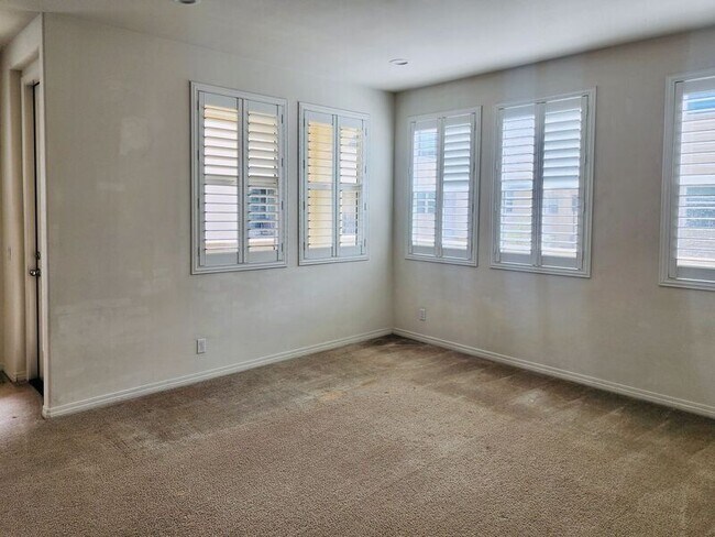 Building Photo - 2415 Tapestry Wy