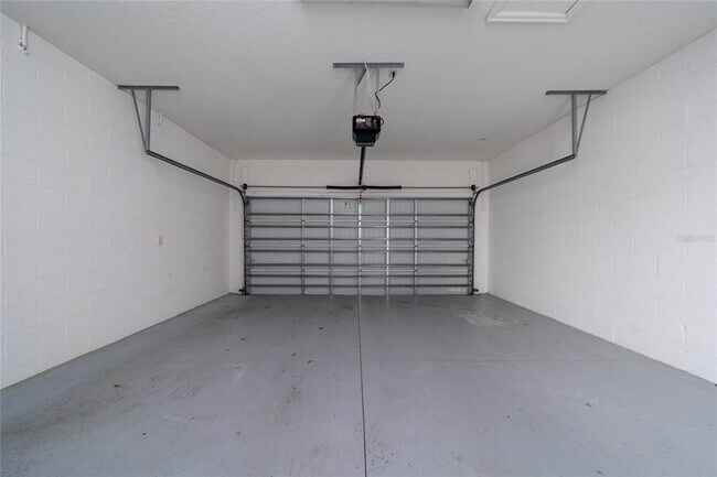 Building Photo - 12124 Sonnet Ave