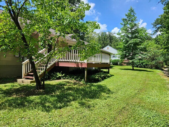 Building Photo - 3 Bedroom 2 bath Home in Stuart Heights