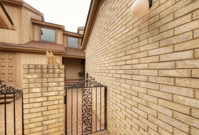 Building Photo - 5206 Richard Run