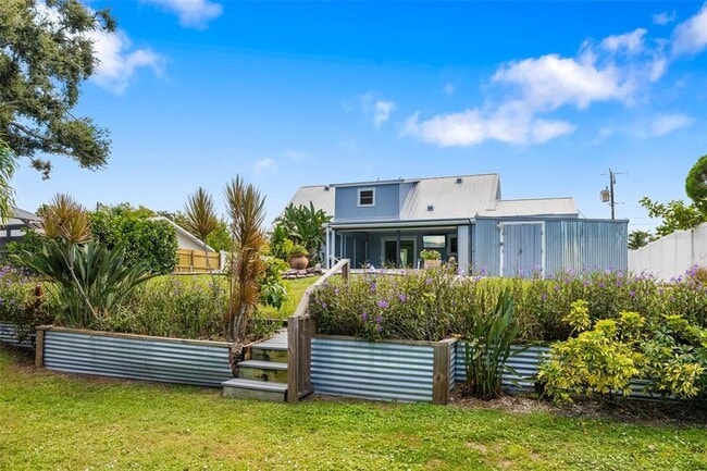 Building Photo - 4603 3rd Ave E