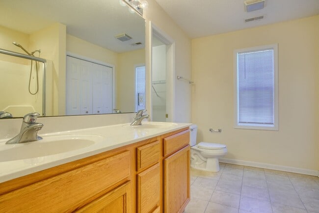 Building Photo - 607 Riva Ridge Rd