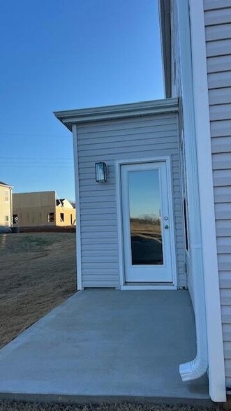 Building Photo - 4266 Scenic Dr SE