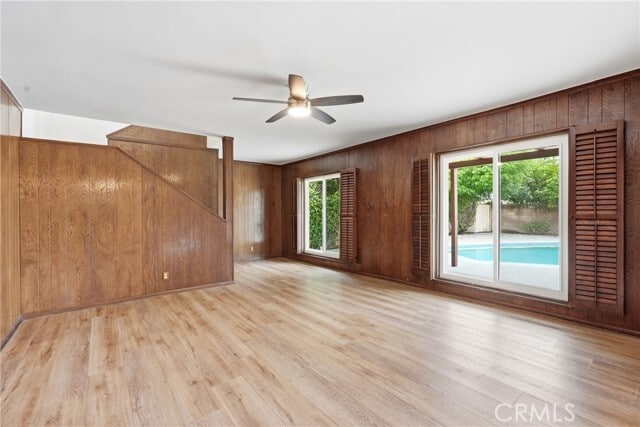 Building Photo - 6637 Balcom Ave