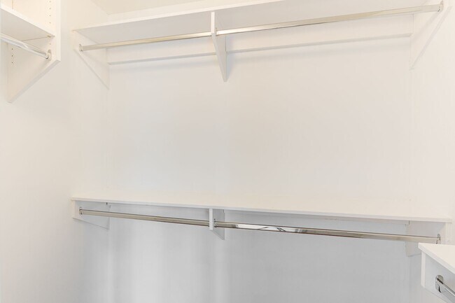 Building Photo - GUARD GATED 2 BEDROOM CONDO! * COMING SOON *