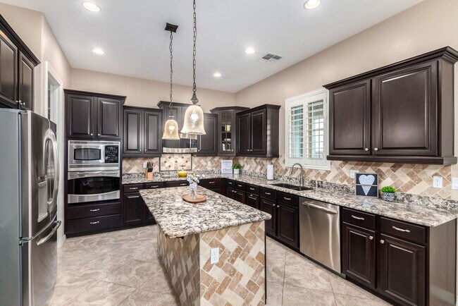 Building Photo - 3132 E Athena Ct
