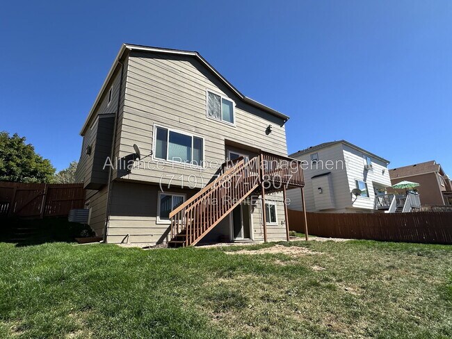 Building Photo - 965 Piros Dr