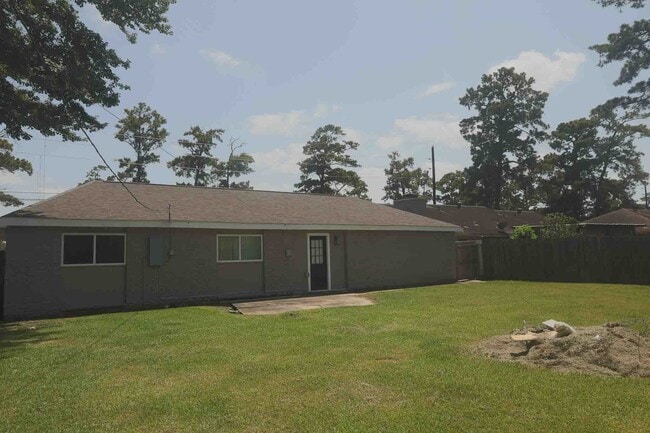 Building Photo - 6703 Winfield Rd