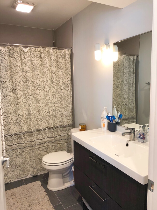 Building Photo - 2147 North Pennsylvania Street