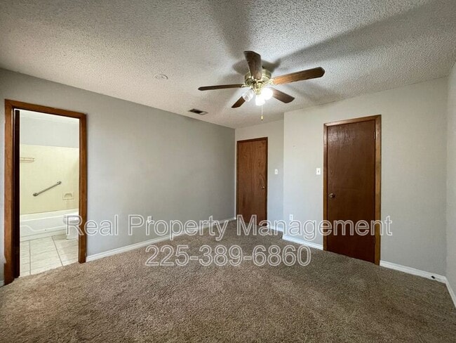 Building Photo - 11350 Blanton Ave