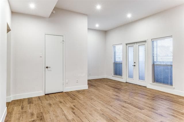 Building Photo - 10403 High Hollows Dr