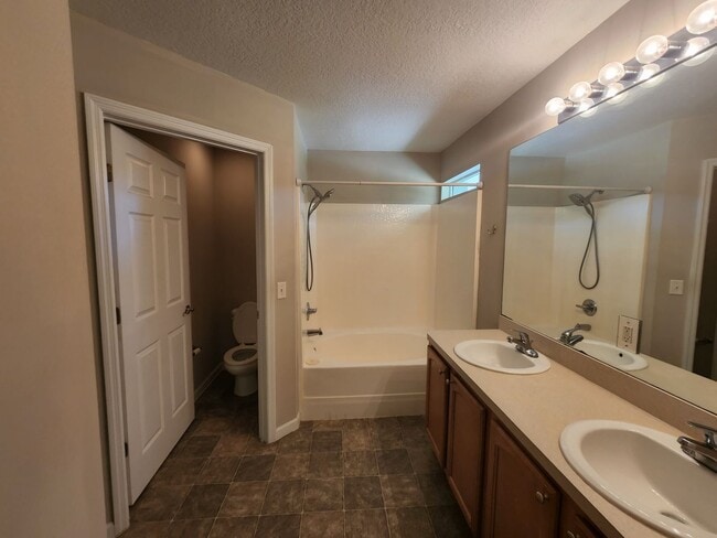 Building Photo - Coming Soon To Tour! Lake City Pet Friendl...