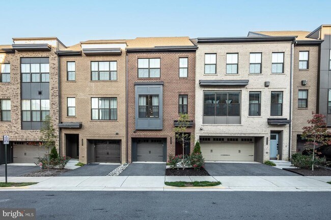 Building Photo - 5509 Valmarana Way