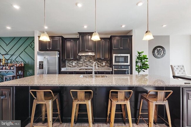 Building Photo - 10046 American Pharoah Ln