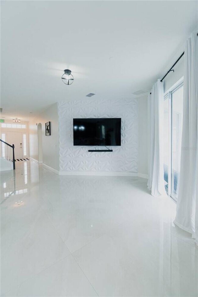 Building Photo - 1014 Corvina Dr