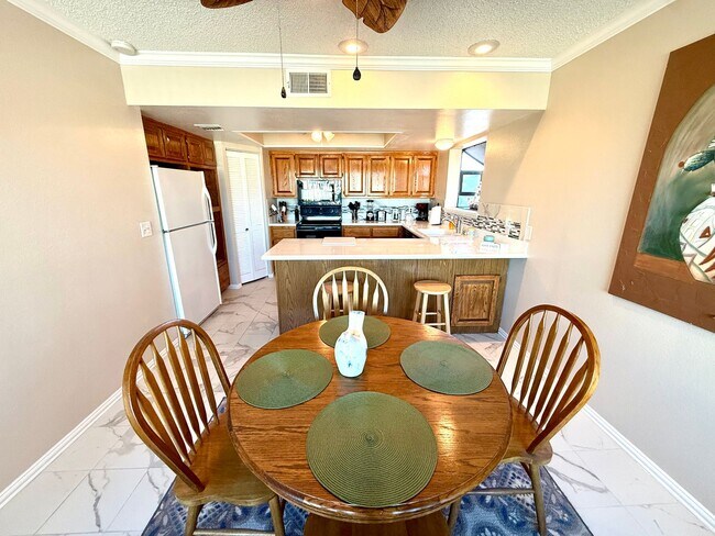 Building Photo - Beautiful Furnished 2 Bed / 2 Bath Condo in Laguna Nueva – Colorado River Living! 1-3 Month Term