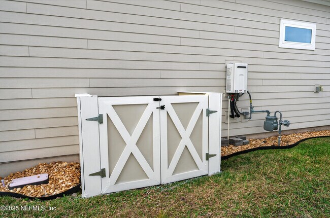 Building Photo - 105 Wye Rd