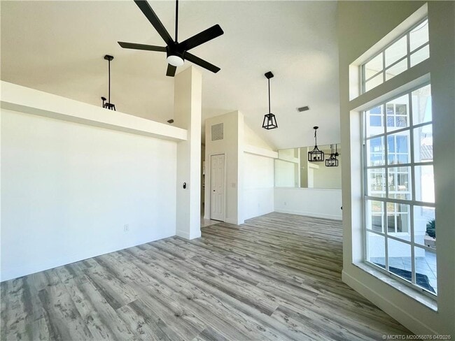 Building Photo - 4690 SW Babylon St