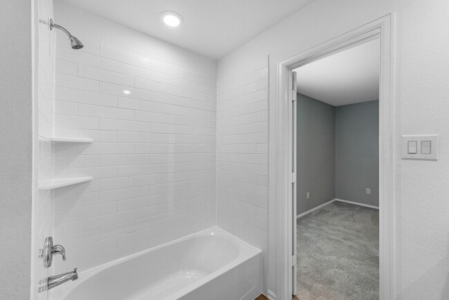 Building Photo - 13769 Kit Run