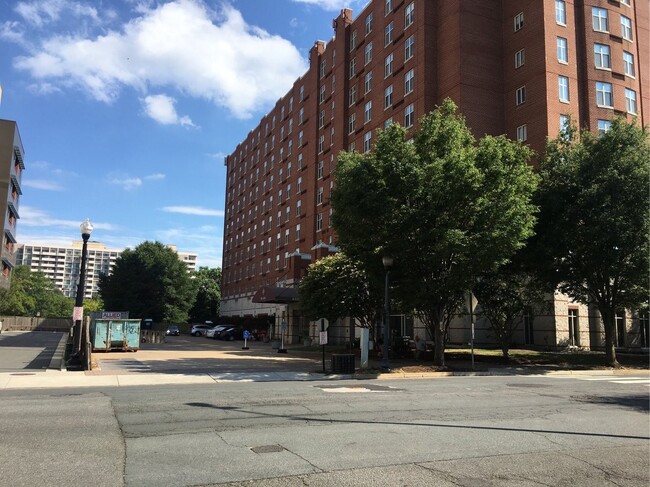 Primary Photo - 4300 N Carlin Springs Rd