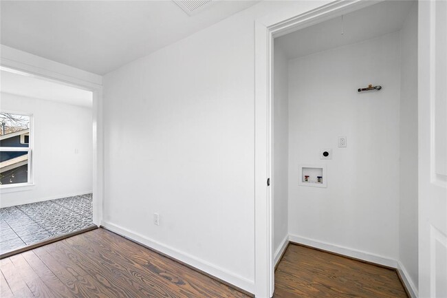 Building Photo - 4305 Watson St
