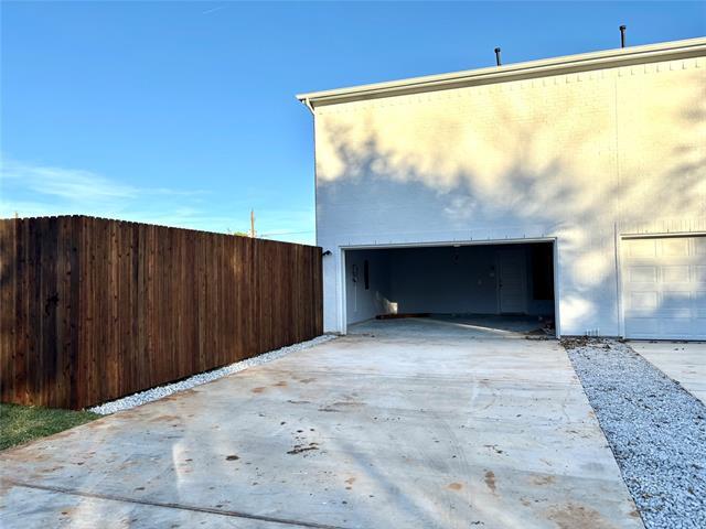 Building Photo - 402 Sunset Ln