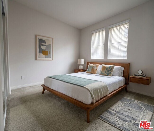 Building Photo - 7256 Cherry Ln