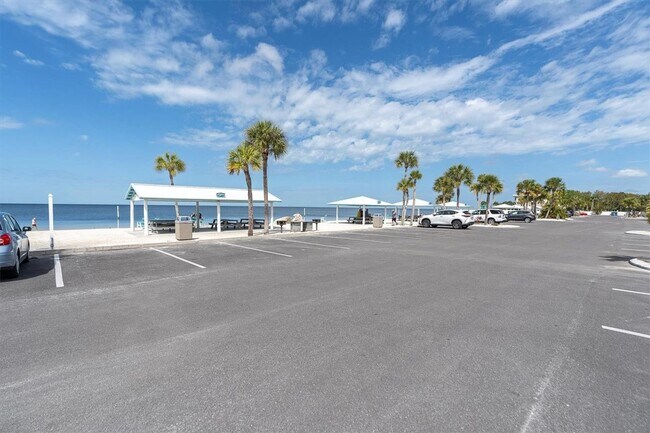 Building Photo - Beautiful Gulf Harbor Villa