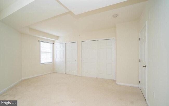 Building Photo - 11 Cranbury Rd