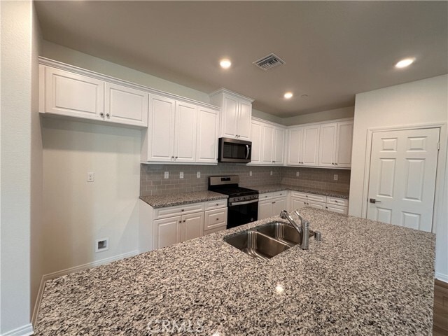 Building Photo - 4143 E Avila Privado