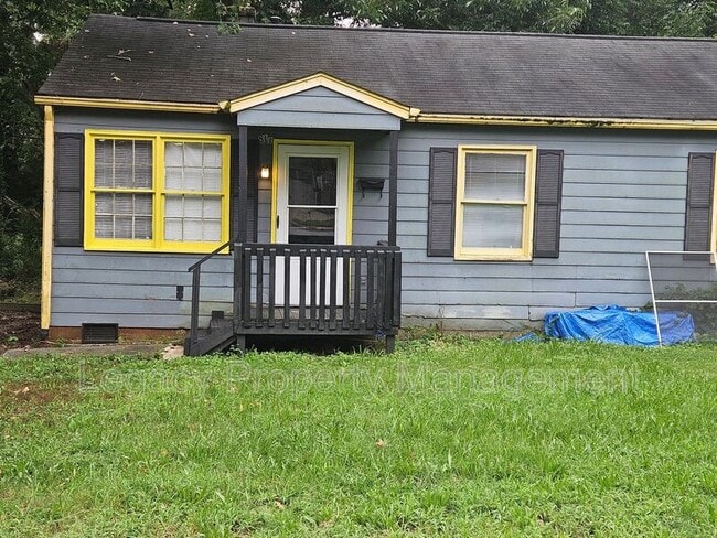 Primary Photo - 809-811 Carver St