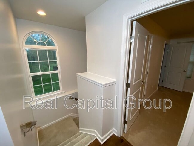 Building Photo - 4271 Arthur Ct