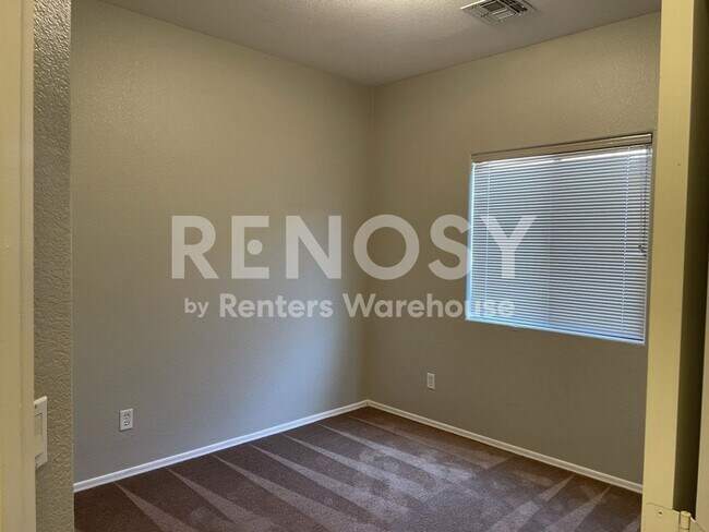 Building Photo - Your New 3 BD/2 BA Home in Surprise!
