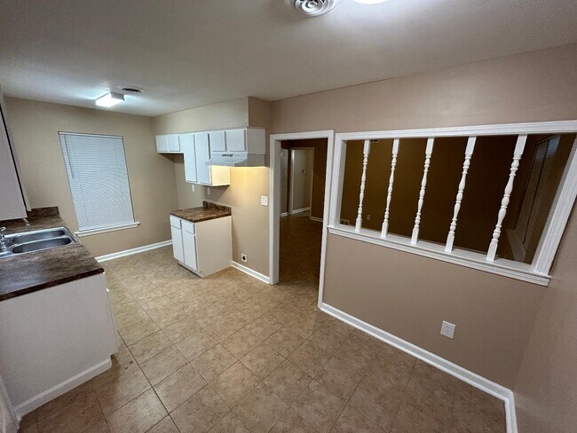 Building Photo - 3741 Rainford Dr