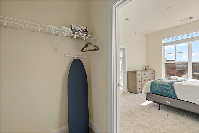 Building Photo - 2321 Mill Rd