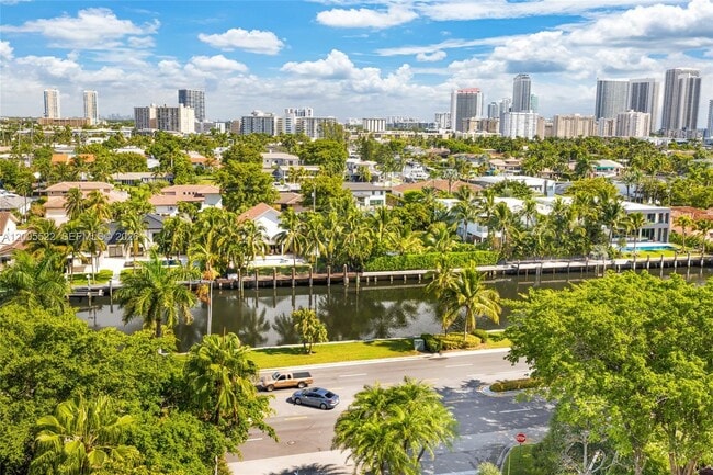 Building Photo - 3610 Yacht Club Dr