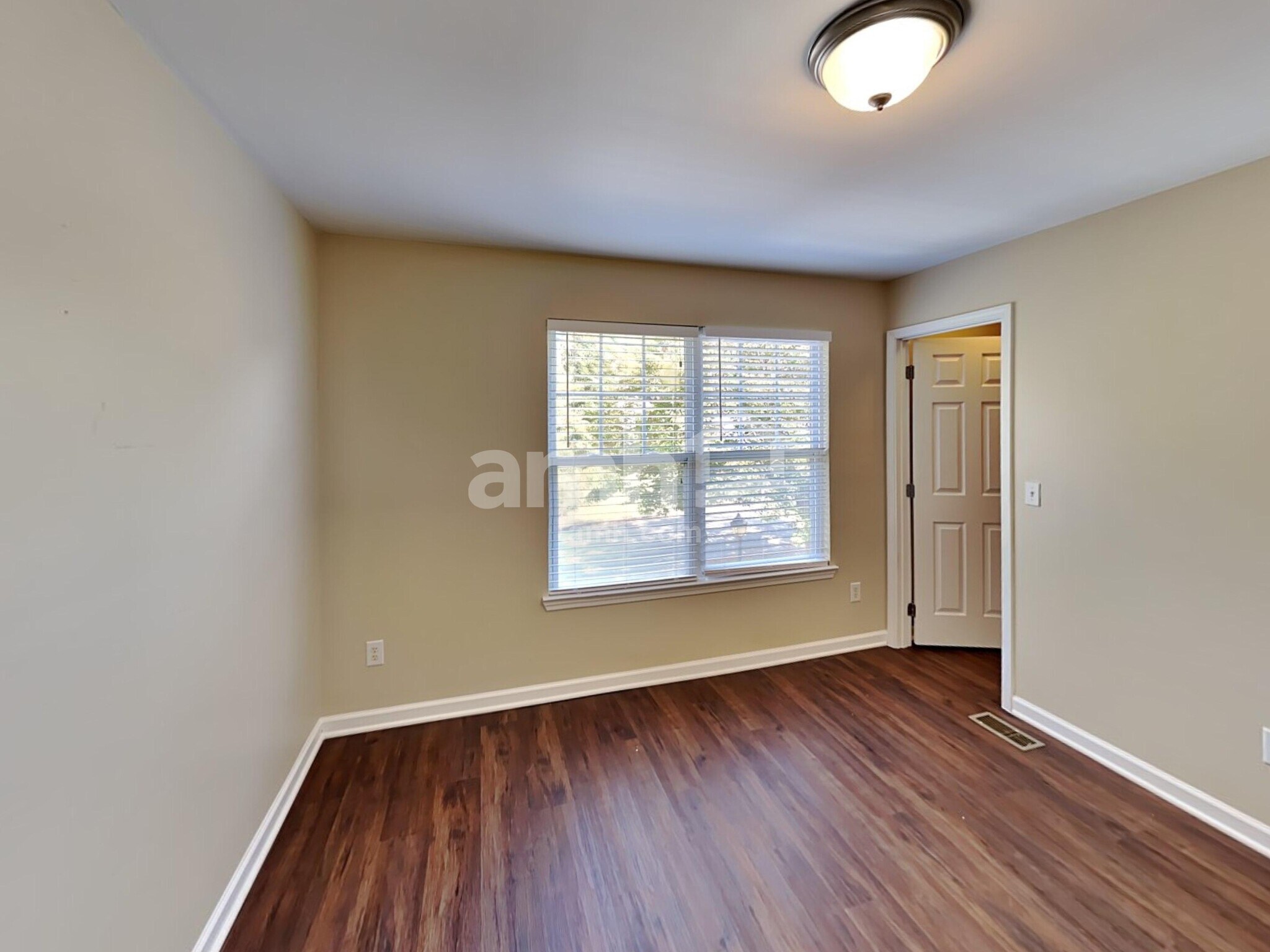 Building Photo - 7145 Riverfront Dr