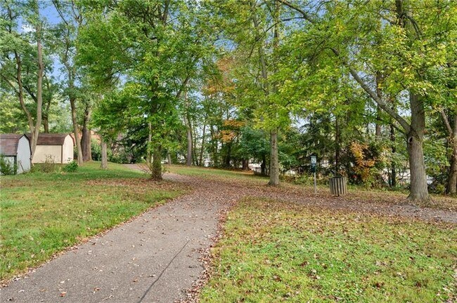Building Photo - 2609 Fox Chase Ct
