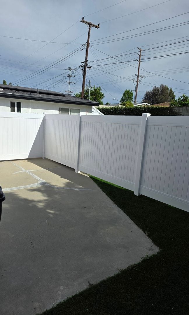 Building Photo - Leasing Only -1020 Dennis Ave