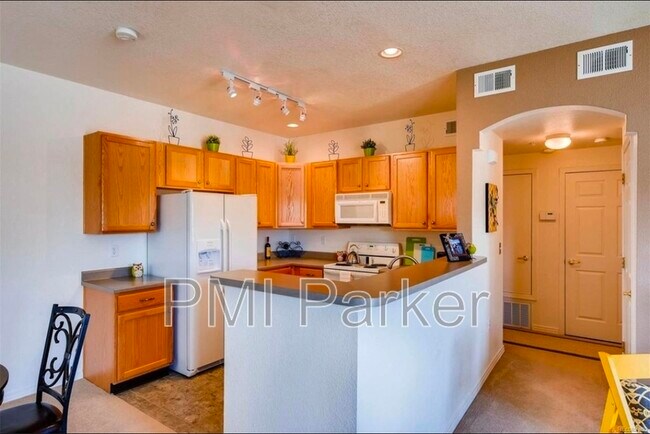 Building Photo - 9369 Amison Cir