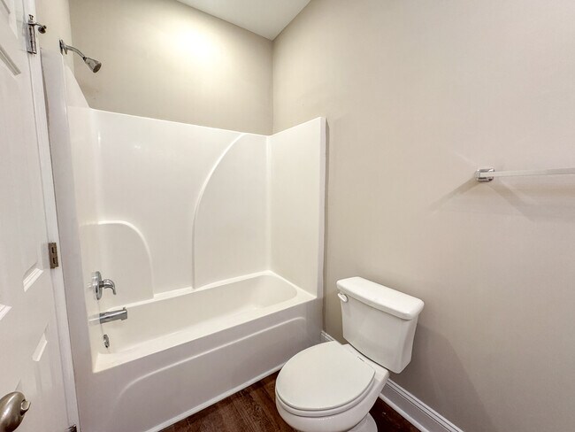 Building Photo - 228 Way Bill Cir