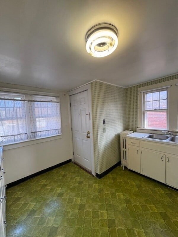 Building Photo - 1701 Jefferson St