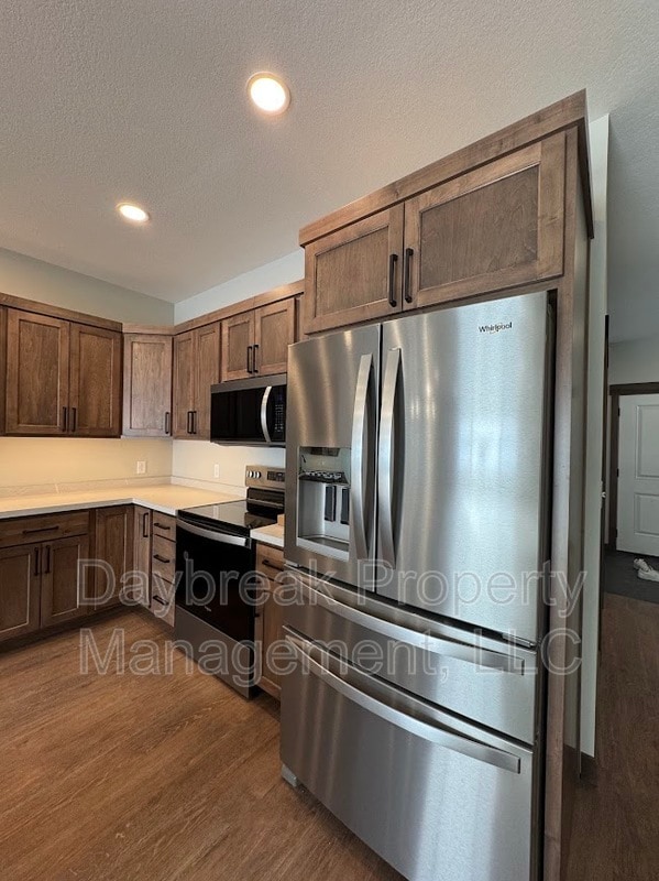 Building Photo - 628 Tree Farm Ln