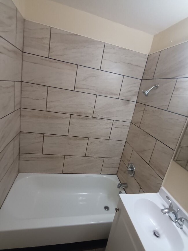 Building Photo - Welcome to SkyView Villa & Somerset Apartm...