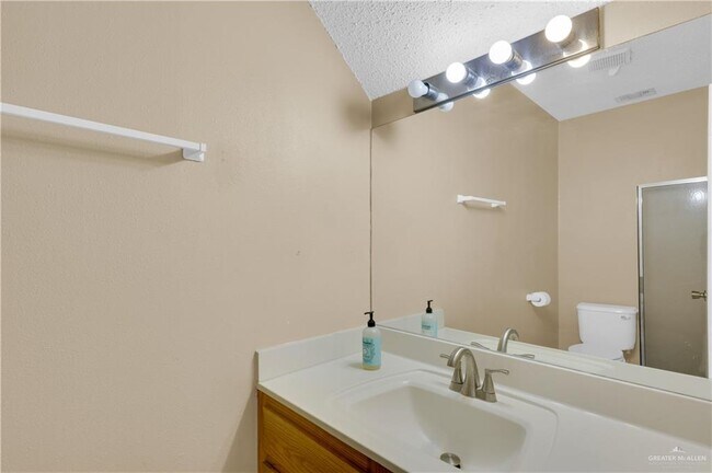 Building Photo - 3000 Ashley Pl