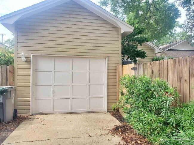 Building Photo - 6 Palao Rd