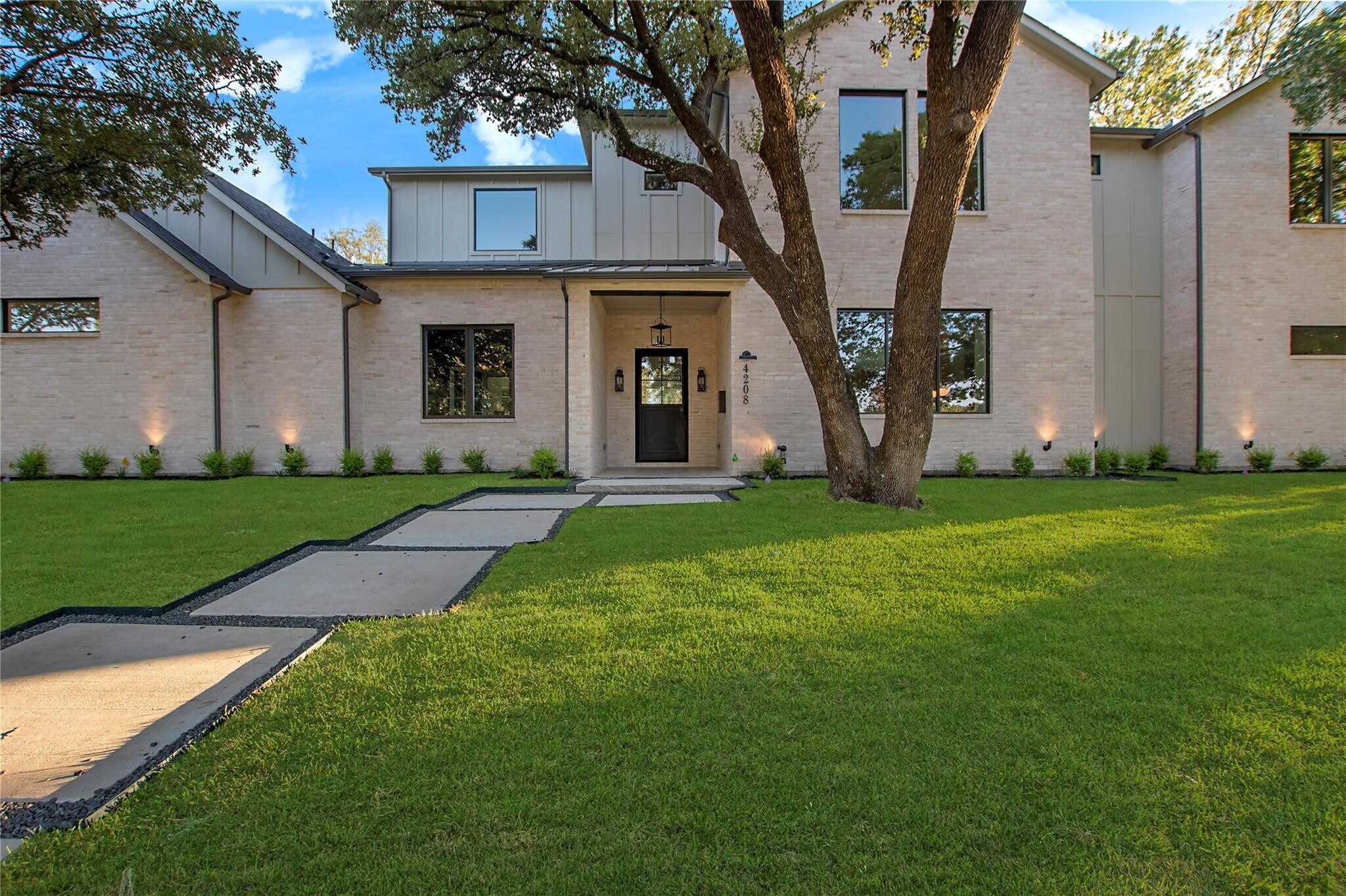 Building Photo - 4208 Allencrest Ln