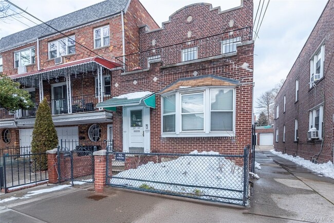 Building Photo - 28-07 Newtown Ave